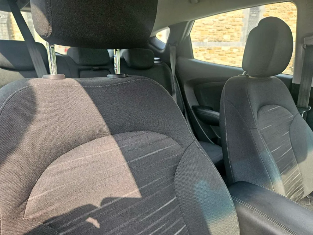 14 hyundai ix35 vgc - Image 2