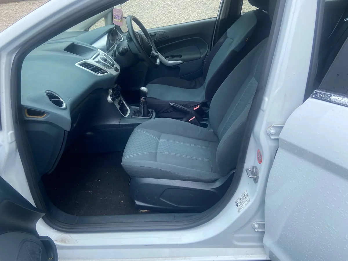 Ford Fiesta 2009 - Image 4