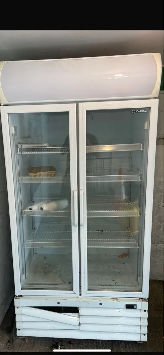Display fridge