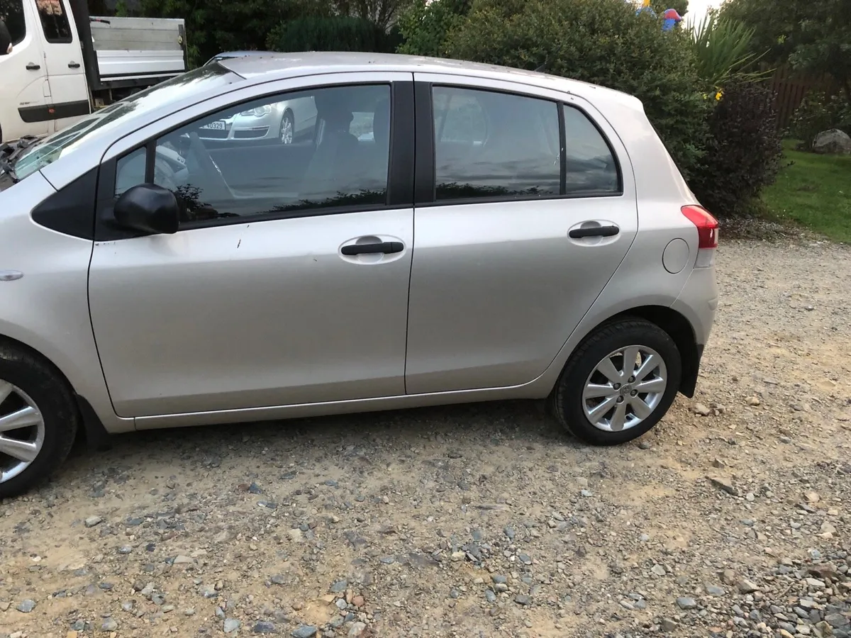 Car - Image 3