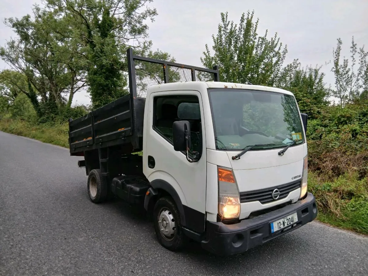 2012 nissan cabstar tipper - Image 1