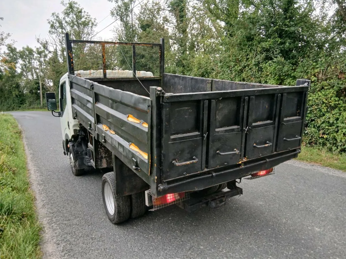 2012 nissan cabstar tipper - Image 3