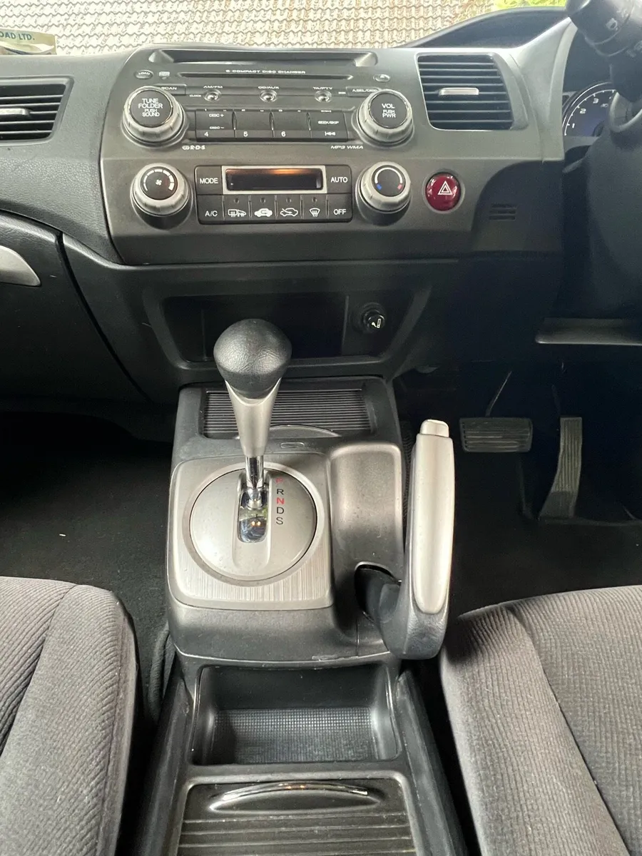 Car - Image 3