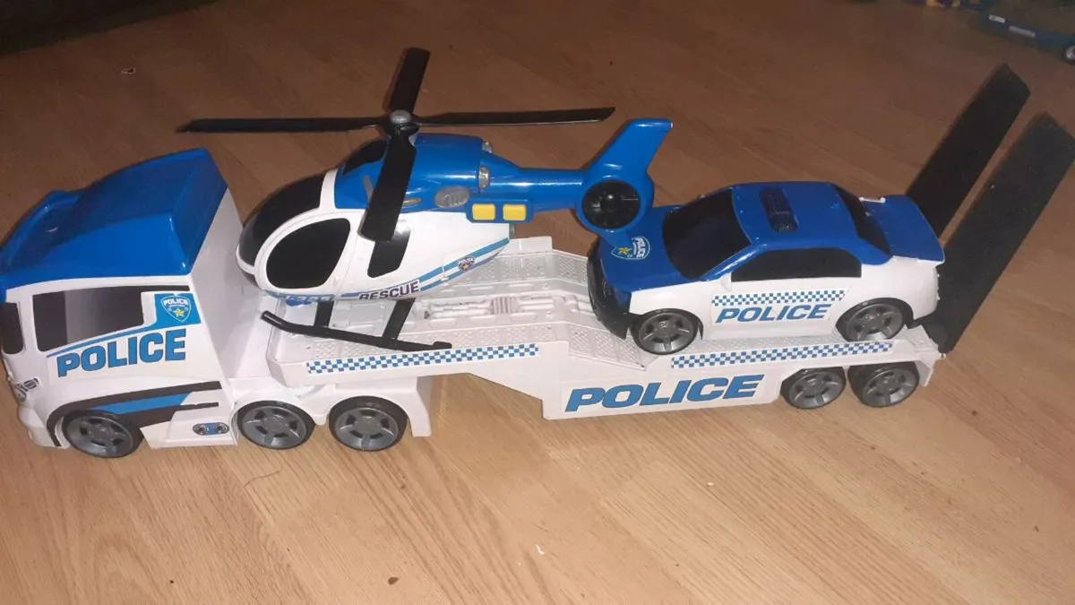 Police toy set - Image 1