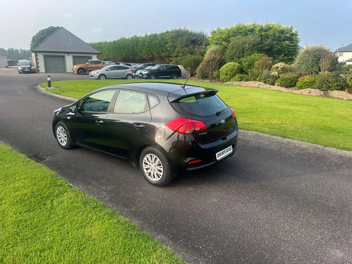 Kia Ceed  low milage Crdi - Image 3