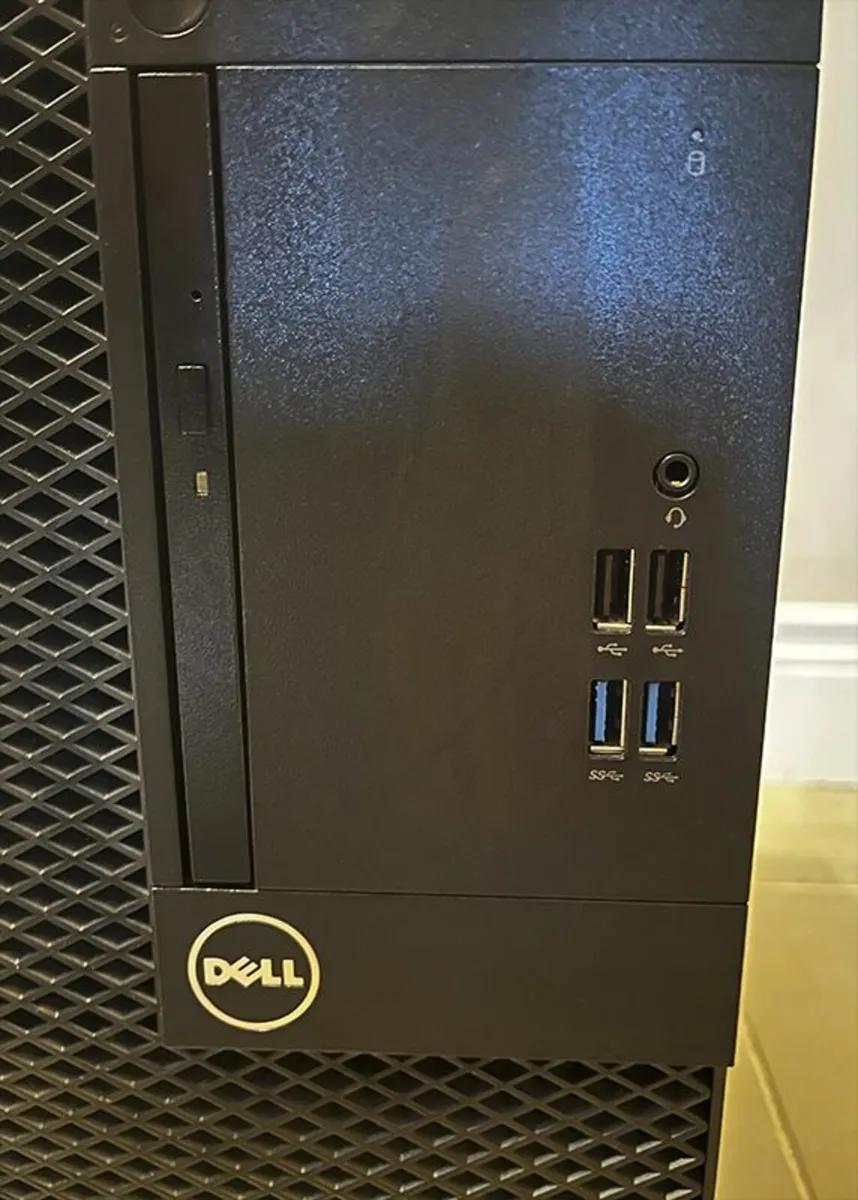 Dell Optiplex 3050 Desktop Computer - Image 1