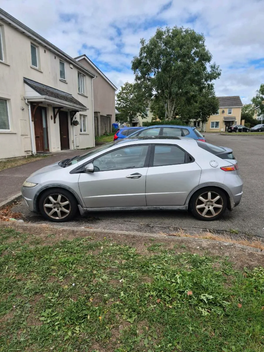 Honda Civic 2.2 i-CTDi EX 5dr - Image 2