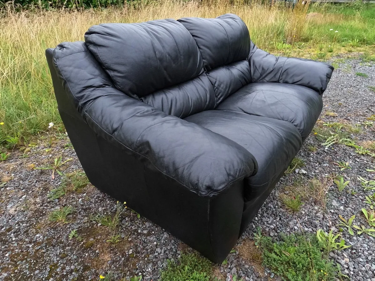 Comfy, Stylish Faux Leather Sofa – ON SALE🔥 - Image 3