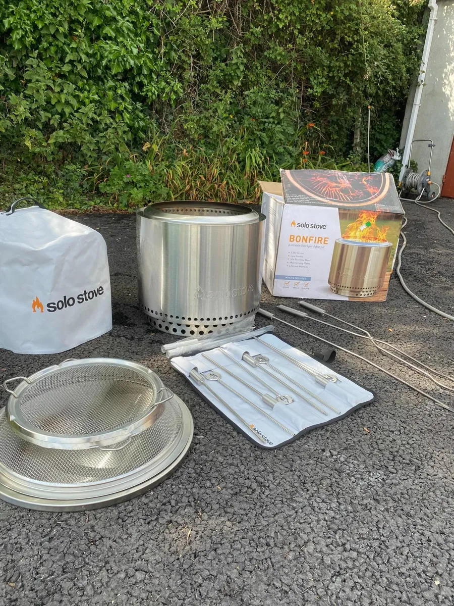 Solo Stove Bonfire Firepit + ALL accessories!! - Image 1