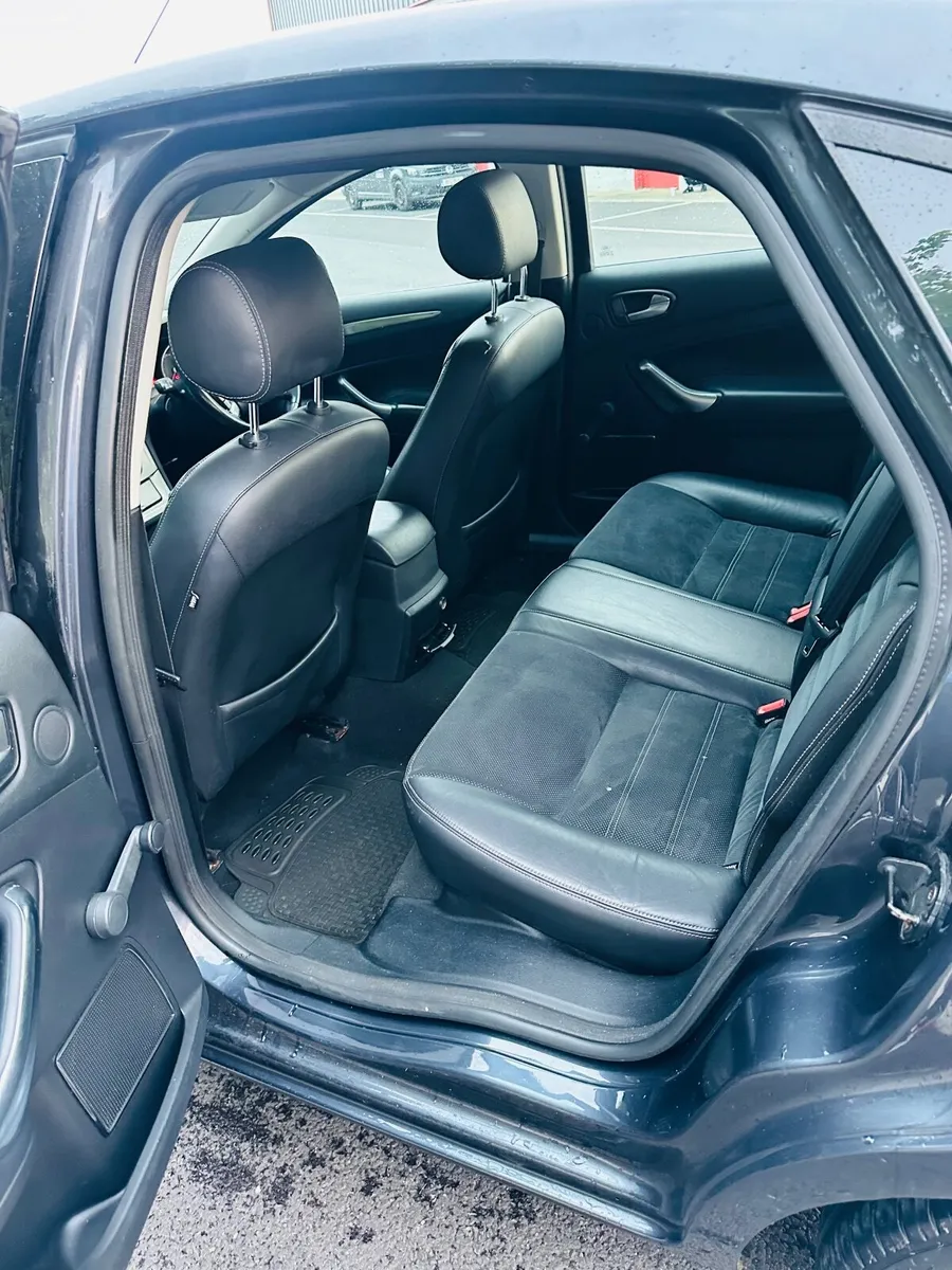Ford Mondeo 2010 - Image 2
