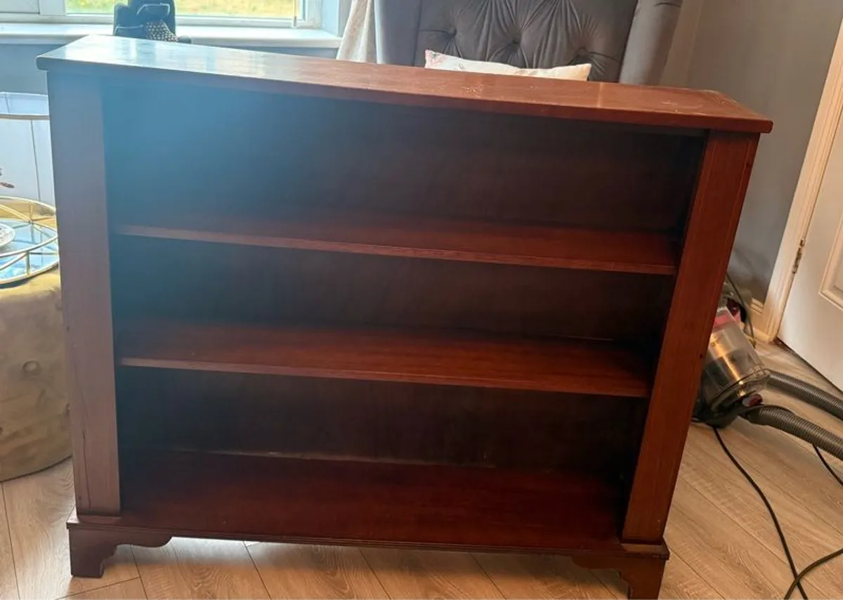 Mahogany bookshelf - Image 1