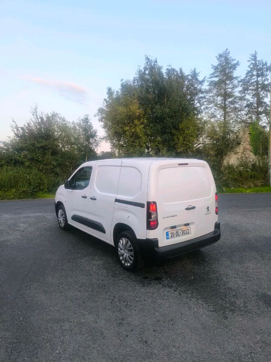 2021 Peugeot partner - Image 3