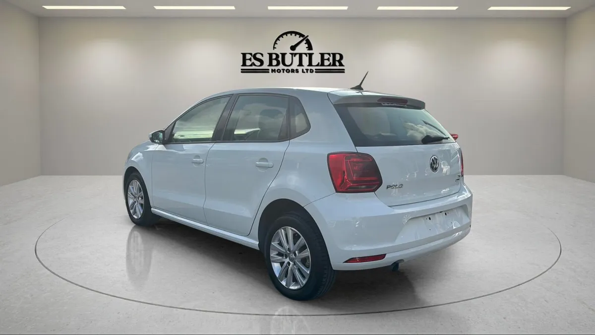2017 VW Polo 1.2L AUTO ONLY 60,000KMS AS NEW - Image 3