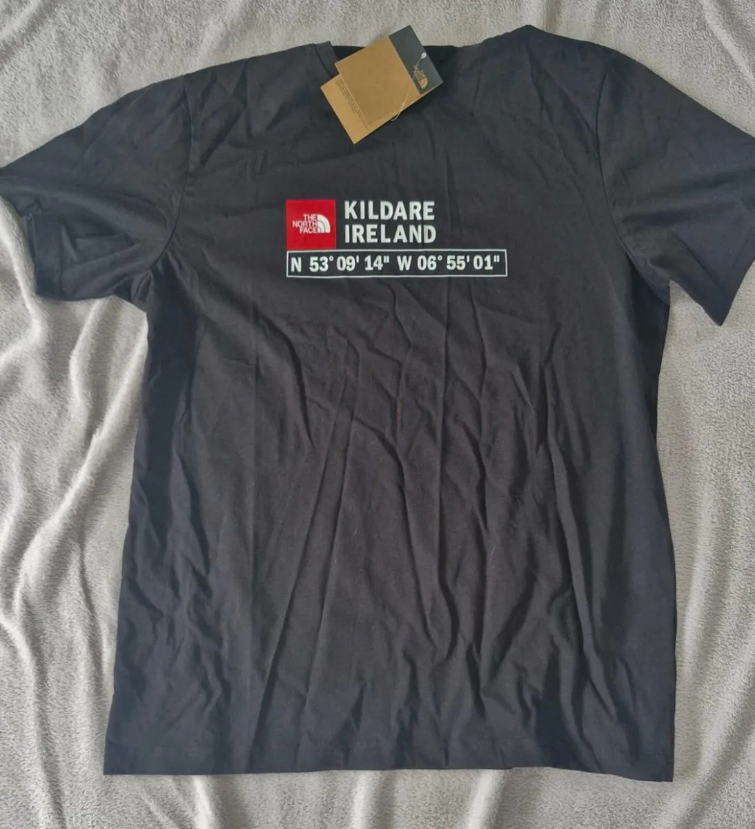 Northface large mens GPS T-shirt black - Image 1