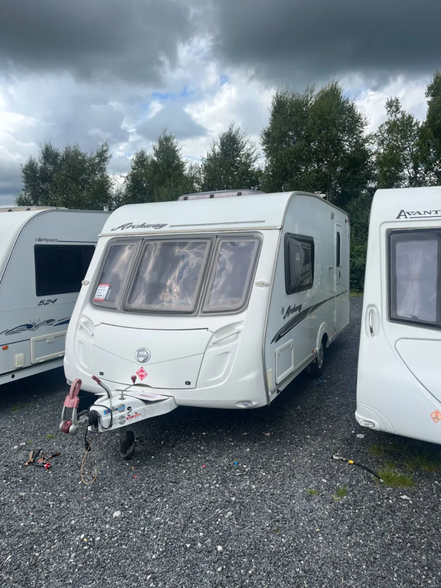 2009 Swift Archway 2 Berth Caravan For Sale - Image 1