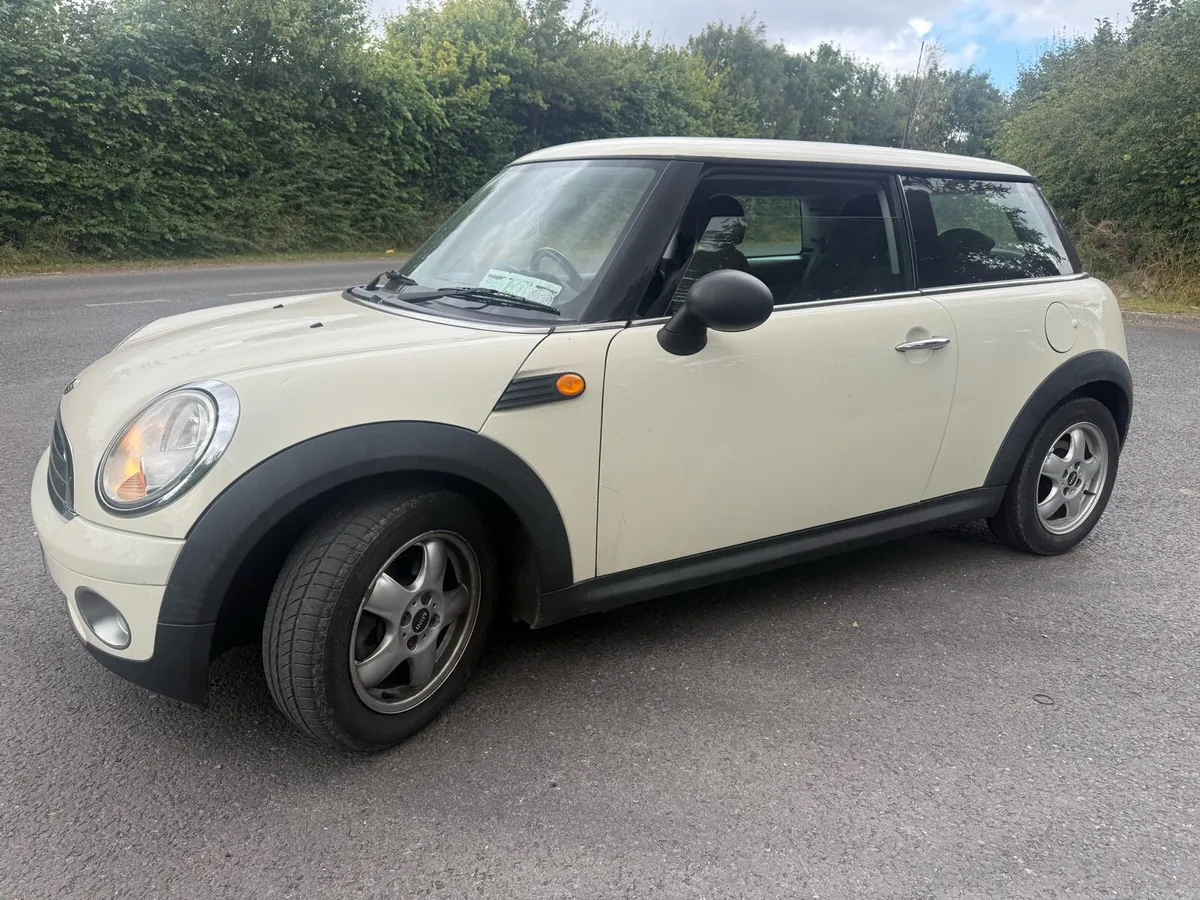 Mini Cooper One - Image 2