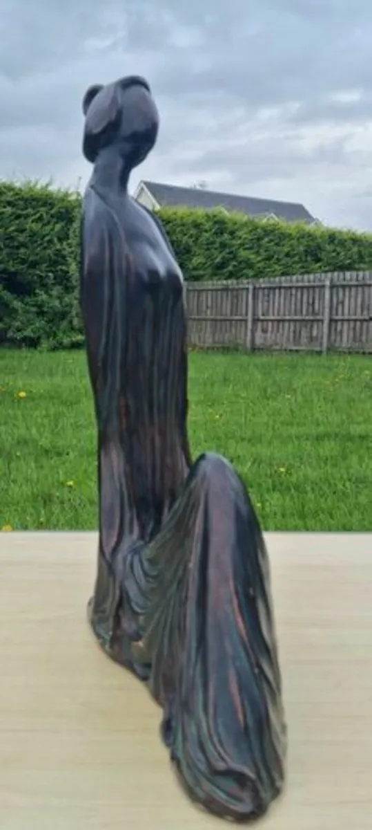 Large Geisha Figure - Image 3