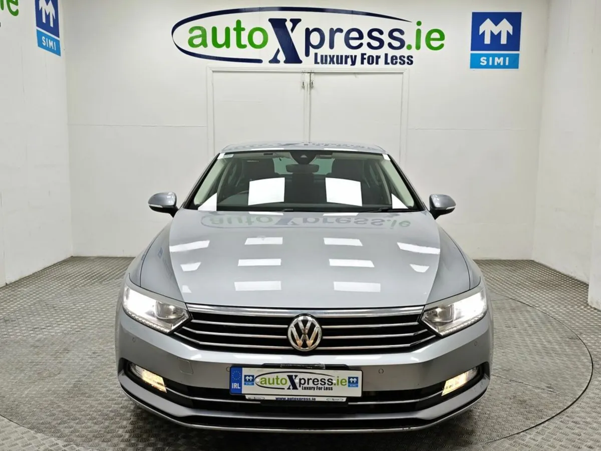 Volkswagen Passat 2.0 TDI ELEGANCE LINE Automatic, - Image 3