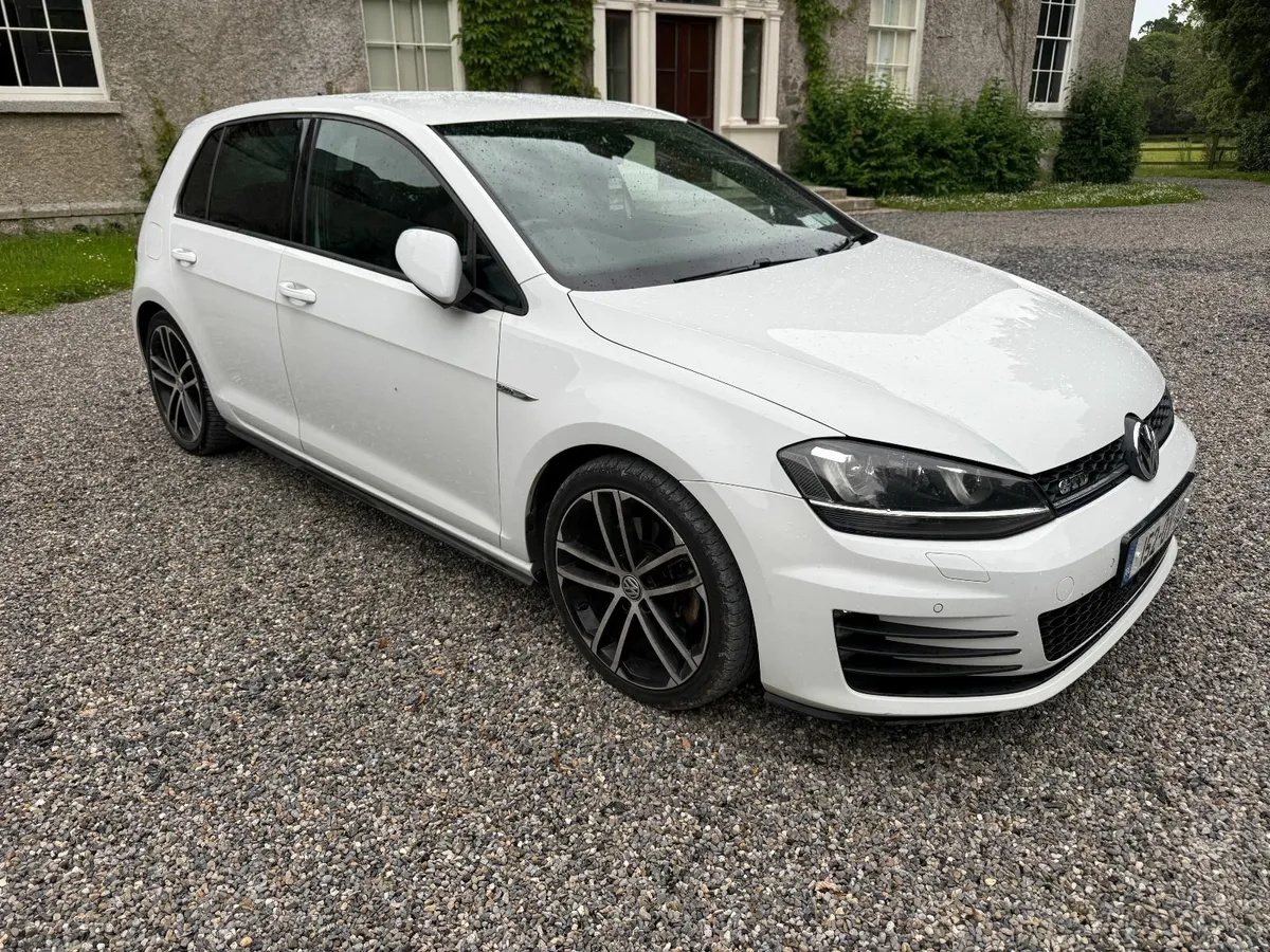 Volkswagen Golf GTD 2015 - Image 4