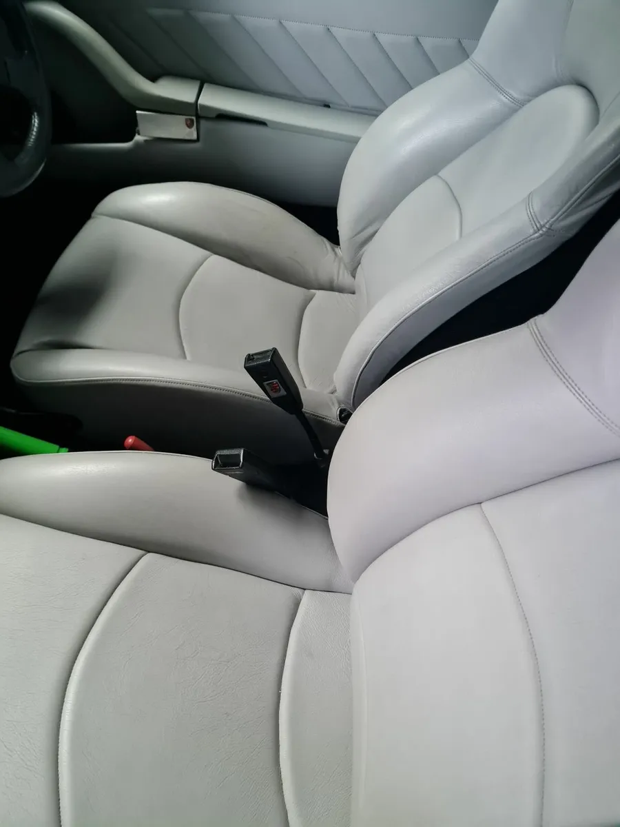 Porsche - Image 4