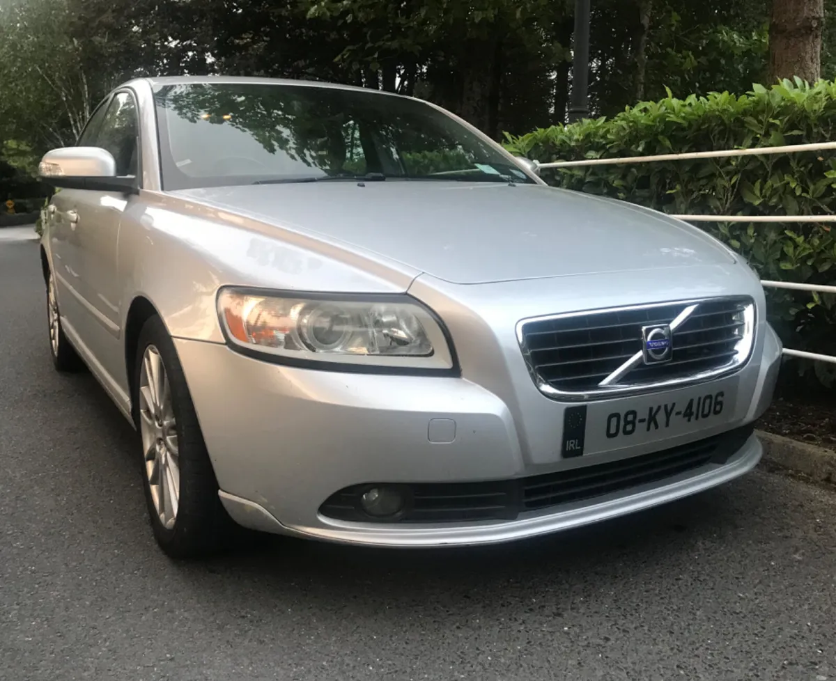 Volvo S40 2008  1.8 SE Flexifuel - Image 1