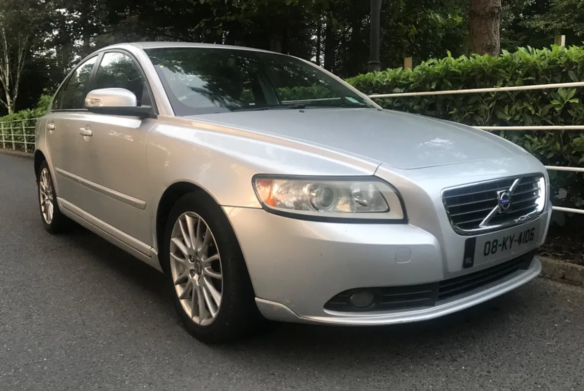Volvo S40 2008  1.8 SE Flexifuel - Image 2