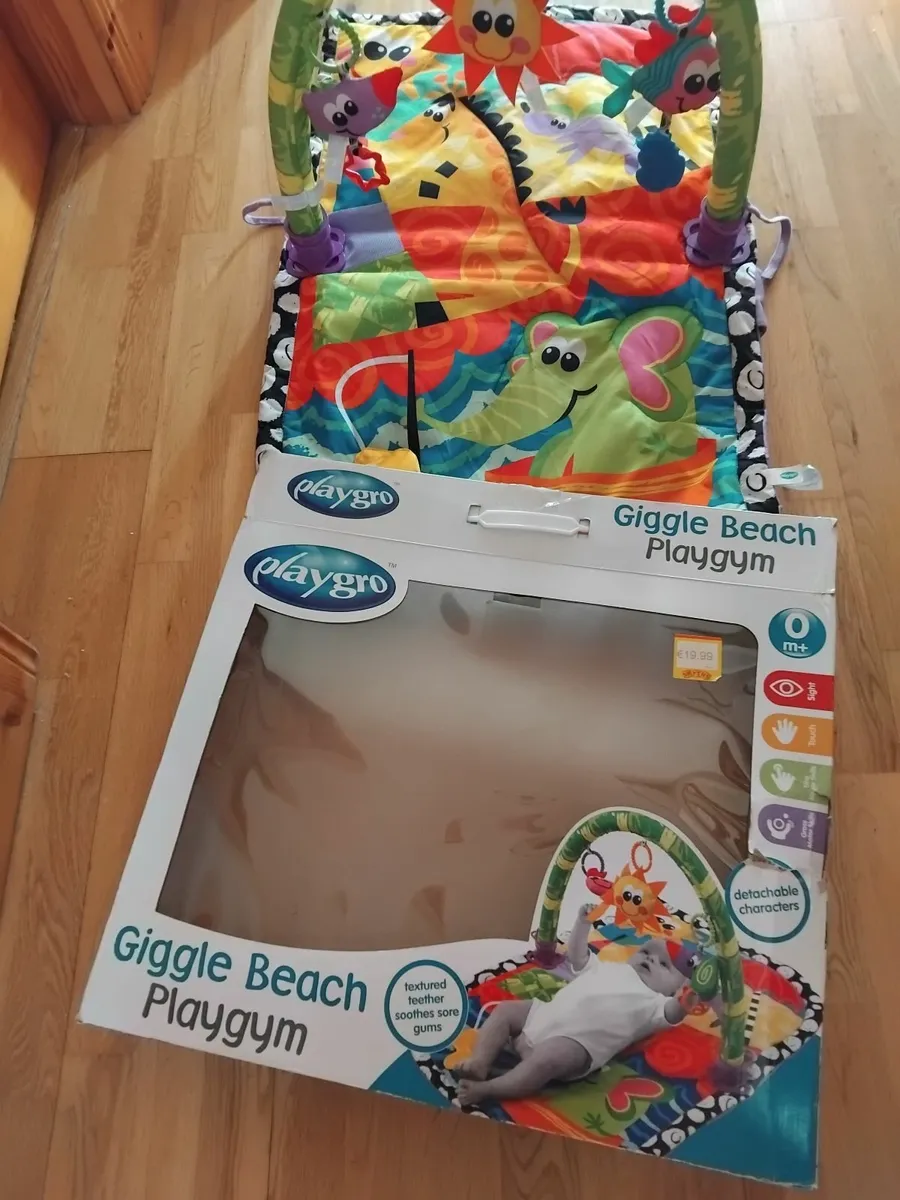 Baby Playmat fits travel cot - Image 4