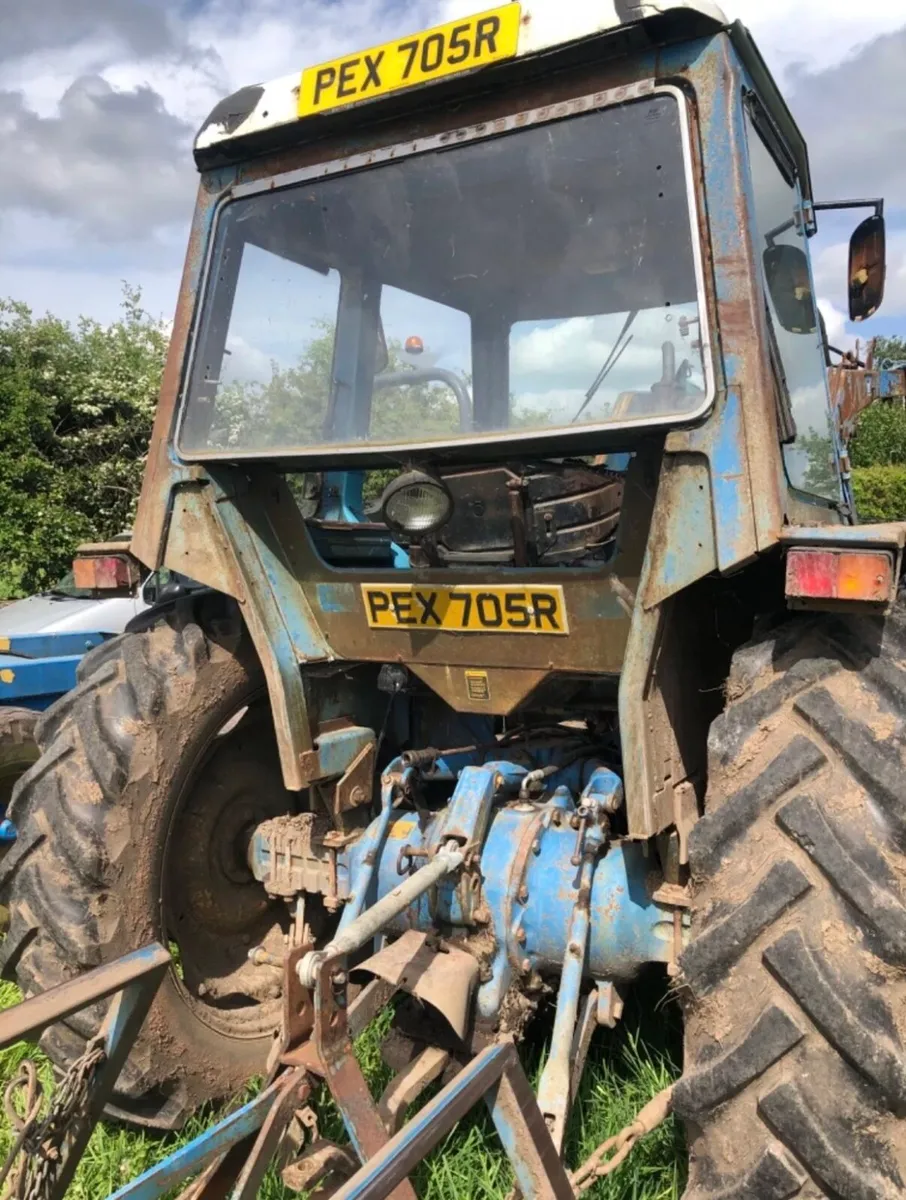 Ford 4600 - Image 3