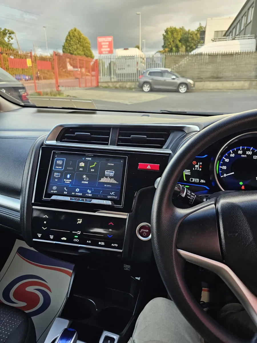 Honda Fit 2014 Hybrid Automatic - Image 3