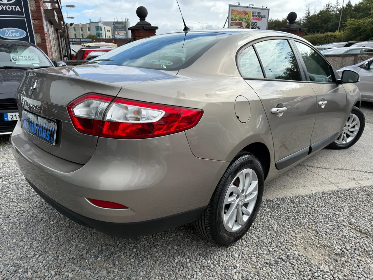 2014 Renault Fluence  1.5 DYNAMIQUE - Image 4