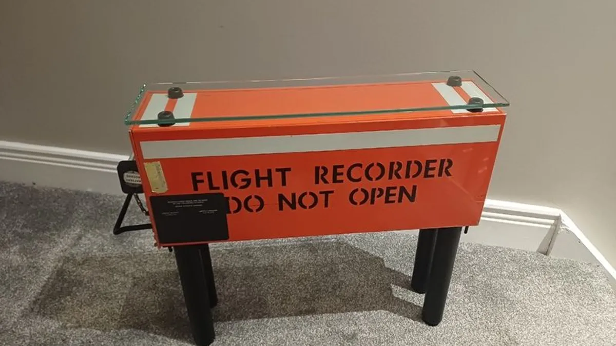 Coffee Table Black Box Flight Data recorder from a Cathay Pacific Boeing 747-400 - Image 1