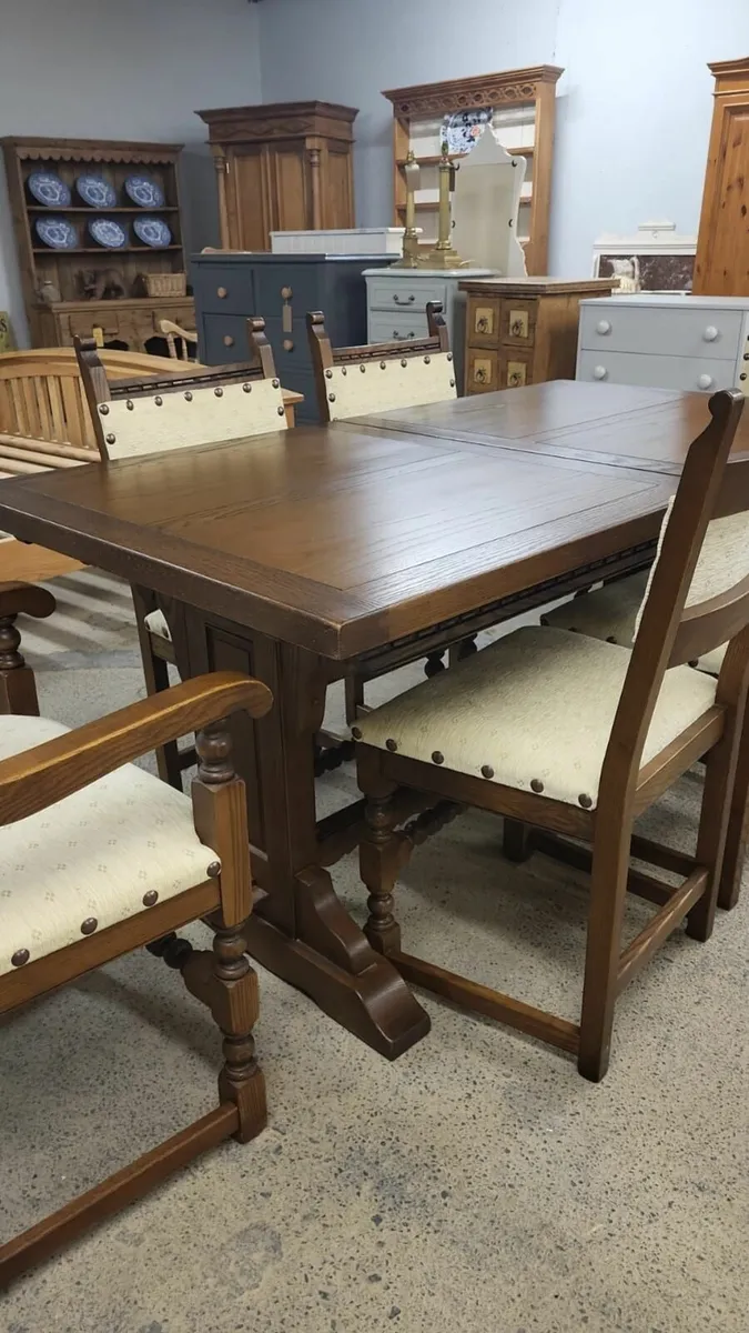 Vintage old charm extendable oak table, 6 chairs - Image 2