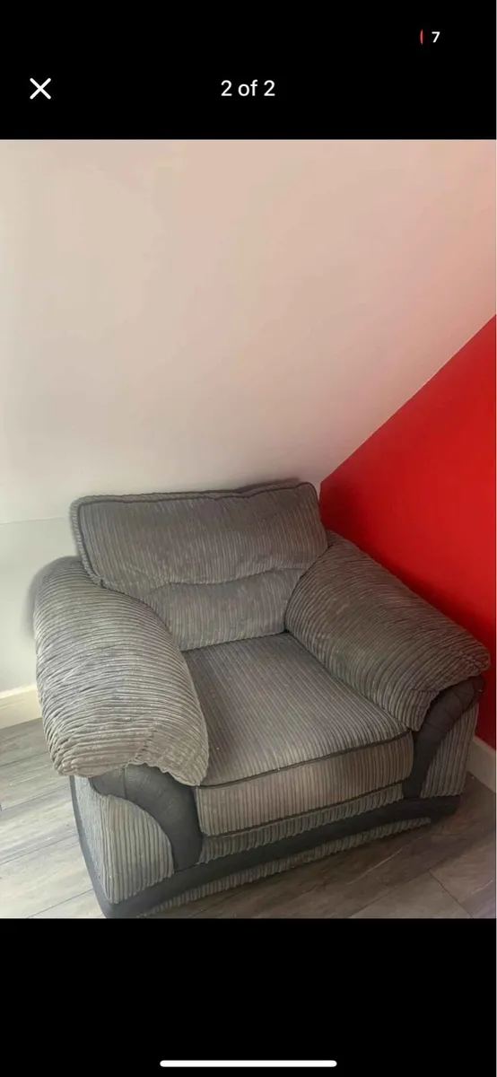 Arm chair - Image 1