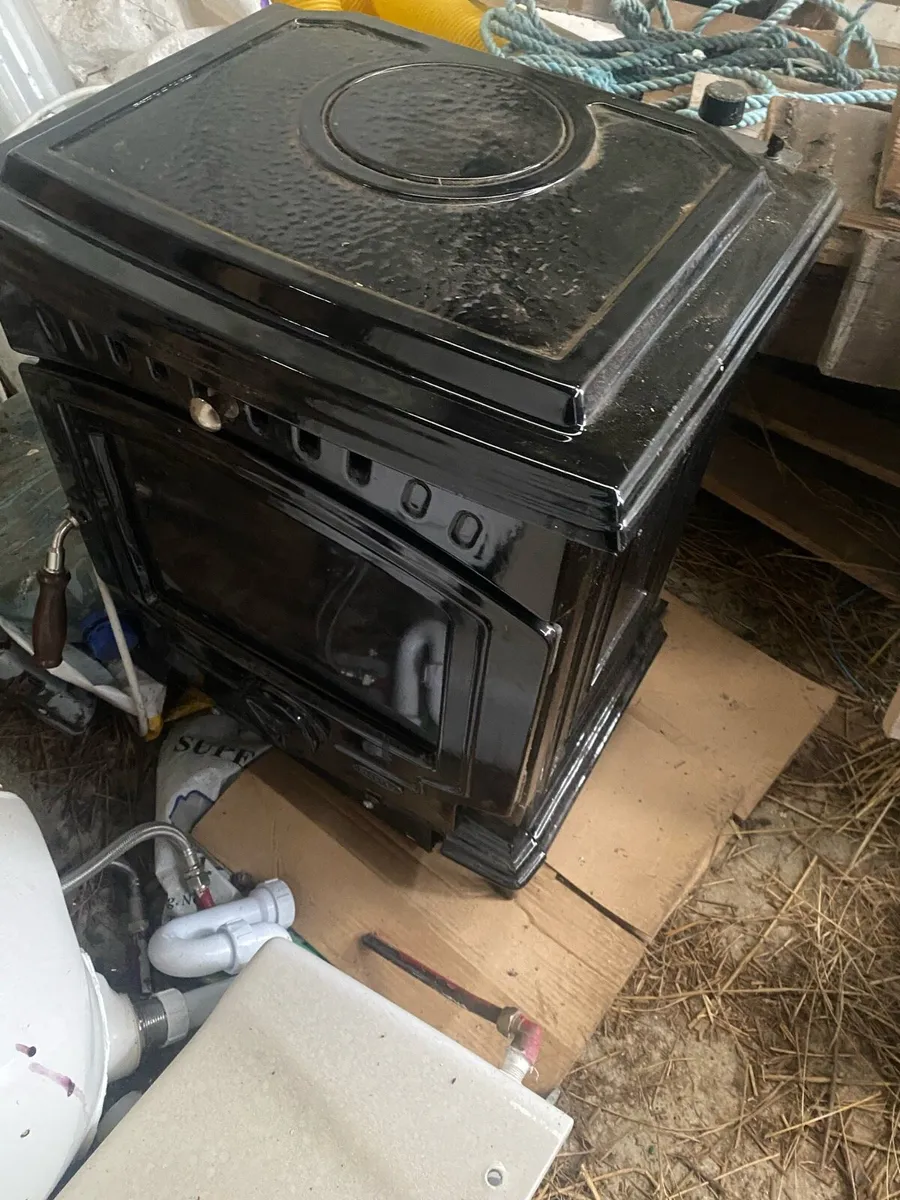 Stove - Image 3