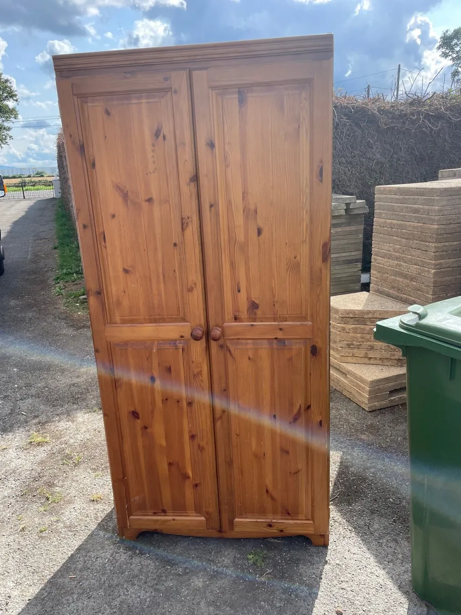 Solid pine wardrobe - Image 1