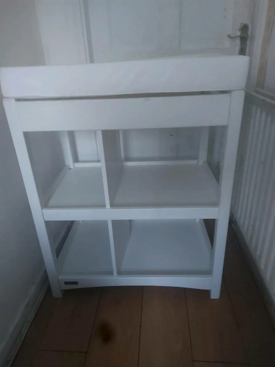Mamas and papas changing table - Image 1