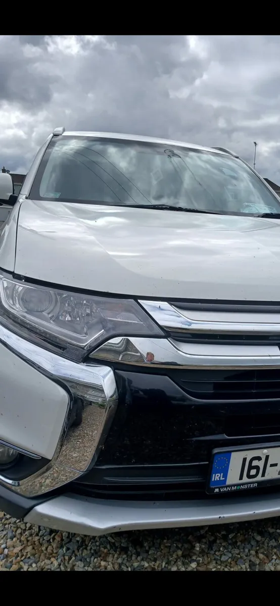161 Mitsubishi Outlander - Image 1
