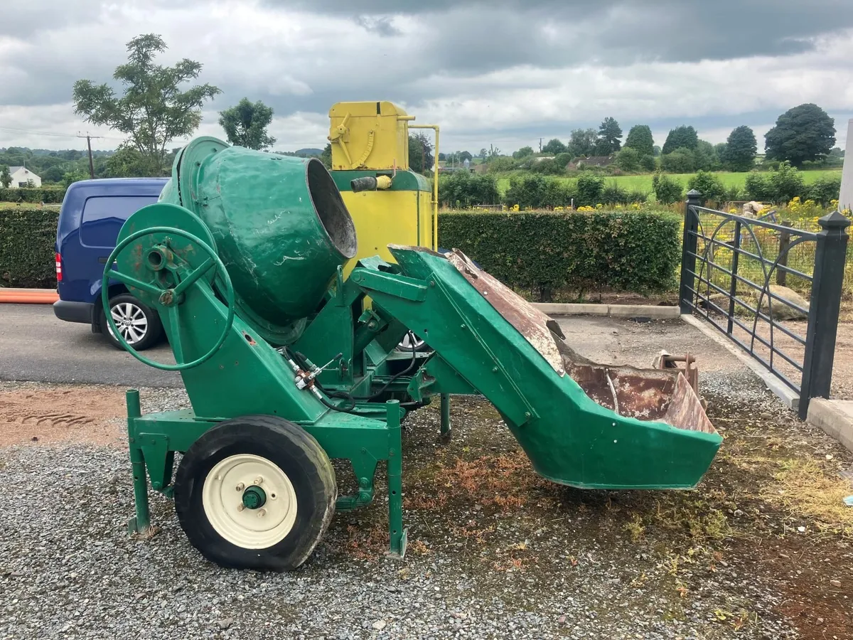 Concrete / Cement mixer - Image 2