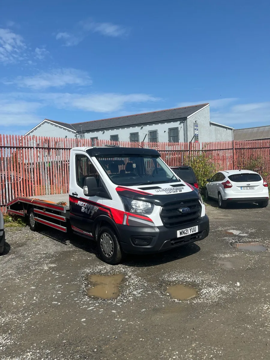2021 ford transit recovery truck - Image 2
