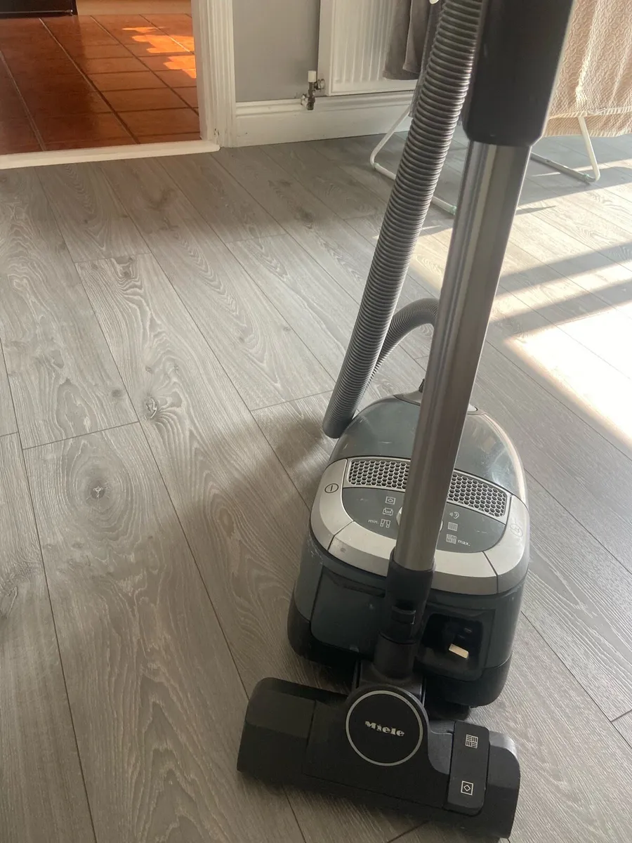 Hoover Mile - Image 2