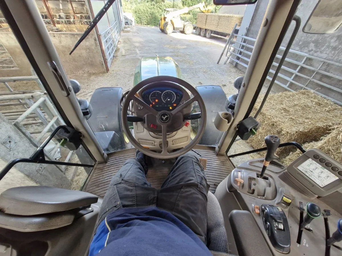 *Immaculate* Low Hours John Deere 6830 Premium - Image 3