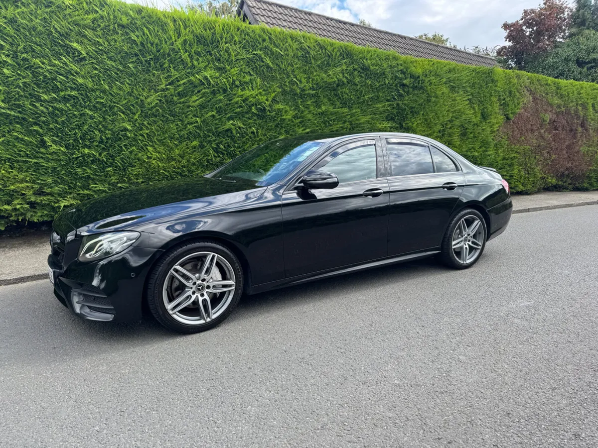 Mercedes E220d  AMG Line Night Edition - Image 2