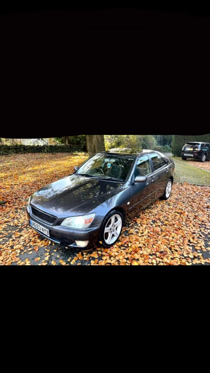 Lexus is200 - Image 3