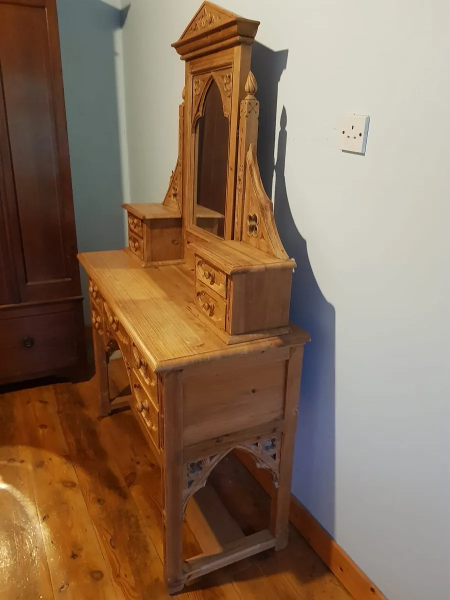 Pine Dressing Table with Mirrio - Image 3