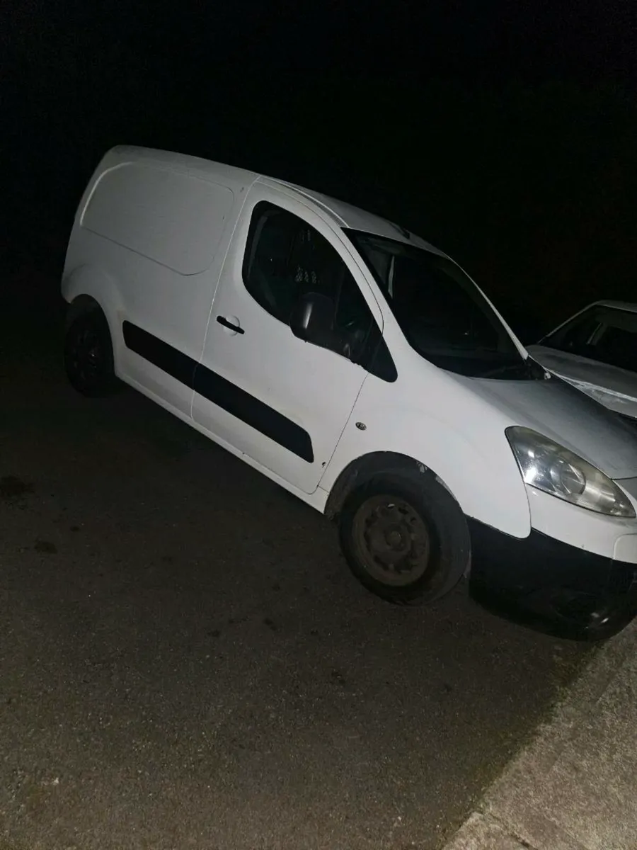 2011 Peugeot partner - Image 1