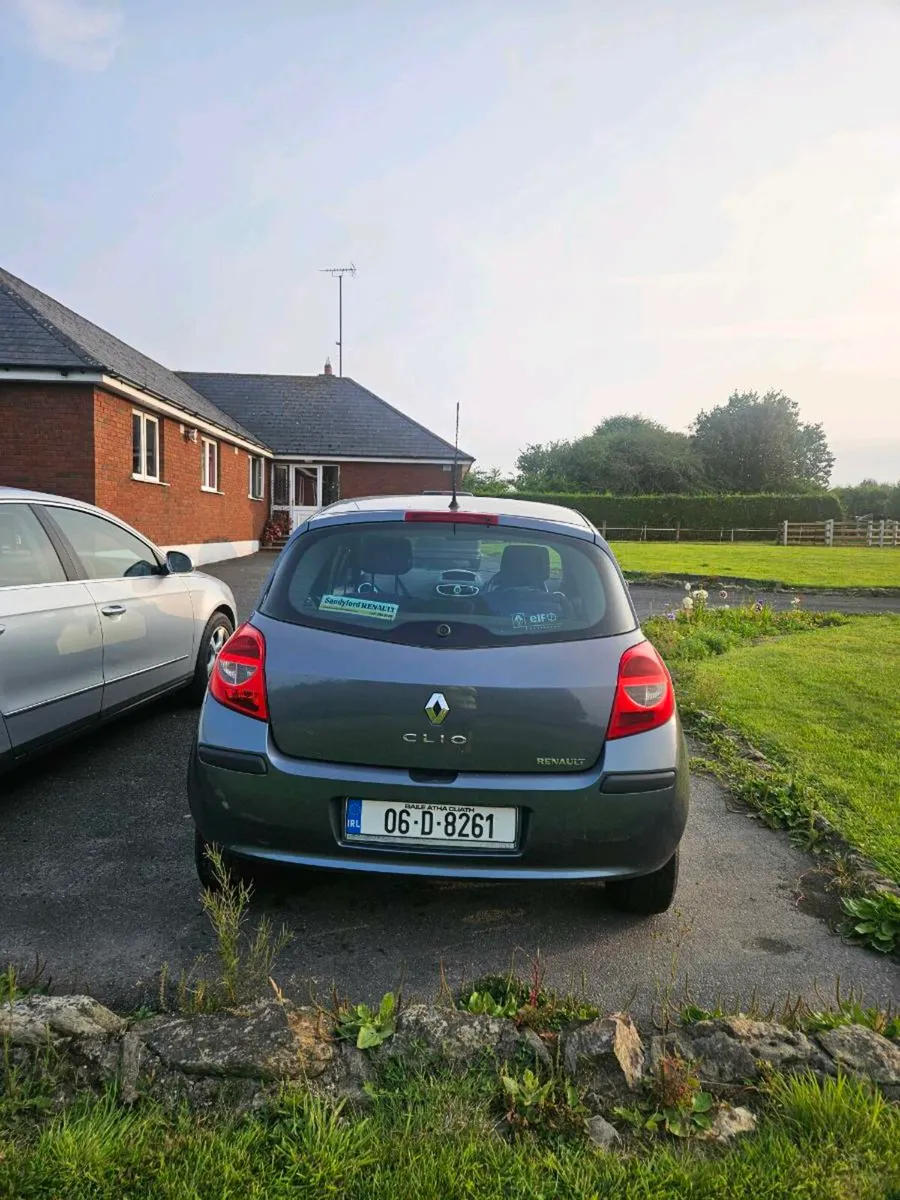 Renault Clio - Image 2
