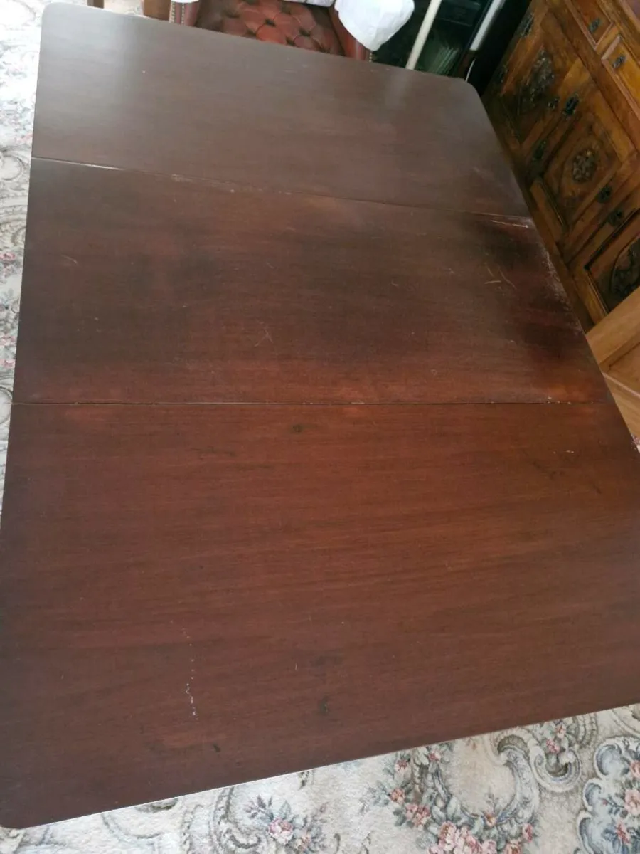 Drop leaf table - Image 1