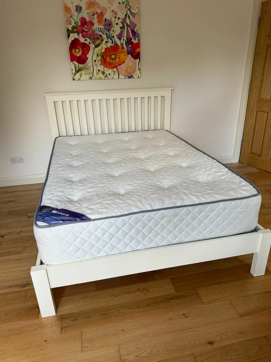 Double bed and mattress - Image 2