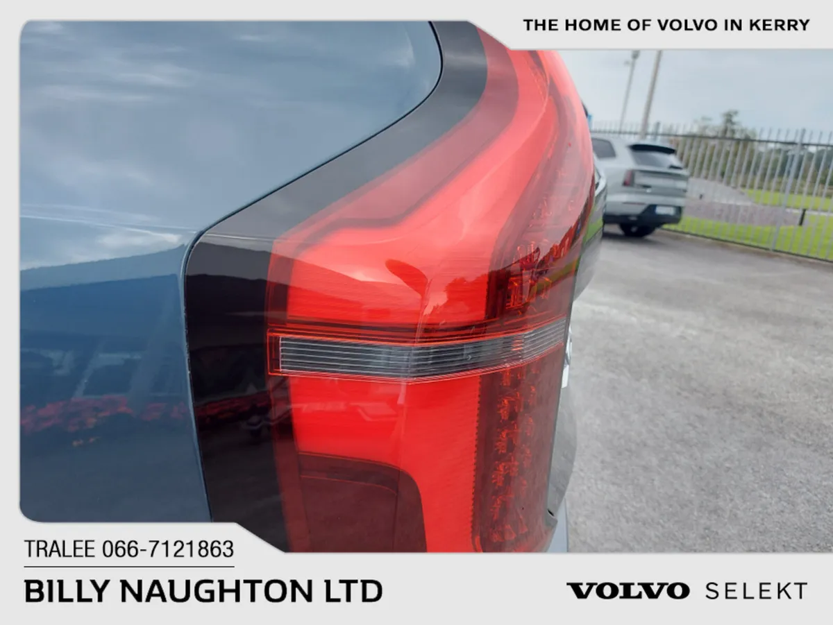 Volvo XC90 T8 PHEV PLUS DARK AWD MY25.5 - Image 3