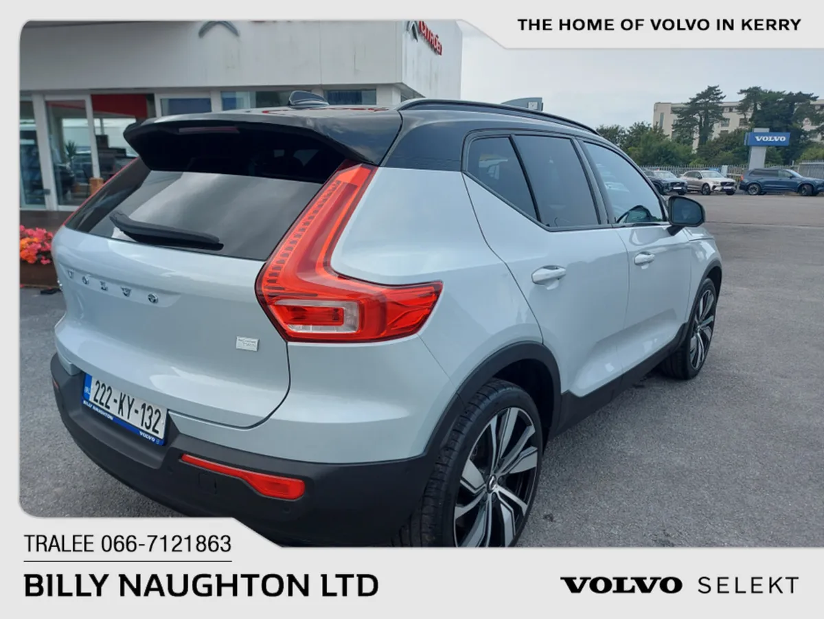 Volvo XC40 RCHRG TWIN PRO 5DR AUTO - Image 2
